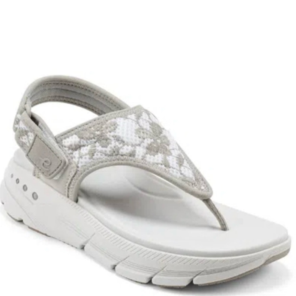 Easy Spirit SEMaxx2. Size 6.5